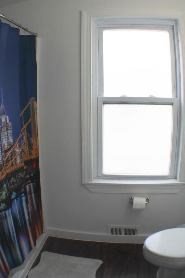 3 Bedroom Southside Pad - Sleeps 8 - Amazing Location Pittsburgh Eksteriør billede